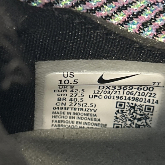 Nike Air VaporMax Flyknit Next Nature  Sneakers Size 10.5 NWOT MSRP $250 - Picture 12 of 12